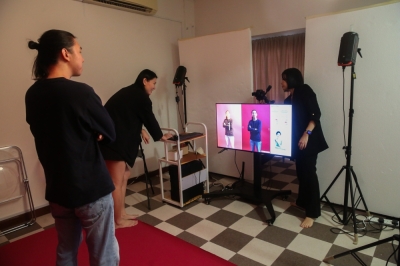 Snap, adjust and shine: How AI is revolutionising selfie studios in the Klang Valley Founders of Fiu Studio Asaki Yok and Shallee Lee explains the AI beautification software that is key to this type of selfie studio. — Picture by Choo Choy May
