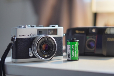 The highlights and shadows of shooting 35mm film: My grainy journey with analogue photography Shooting on analogue has a lot of technical and financial challenges, yet some say the results are worth it. — Picture by Jared Wee
