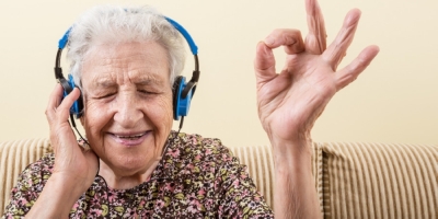 Study: Do musical memories last forever, even with age? It turned out that older people were just as able as younger participants to identify the different musical themes. — Getty via ETX Studio