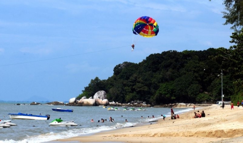 Penang bans horseback riding at Batu Ferringhi Beach Penang bans horseback riding at Batu Ferringhi Beach