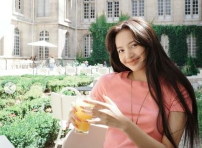 Thai family loses 8.7 million baht from scam which promised 11-year-old daughter a photo with Blackpink’s Lisa Lisa from Blackpink was at the heart of a modelling scam that saw a Thai family cheated out of 8.7 million baht. — Picture via Instagram/lalalalisa_m