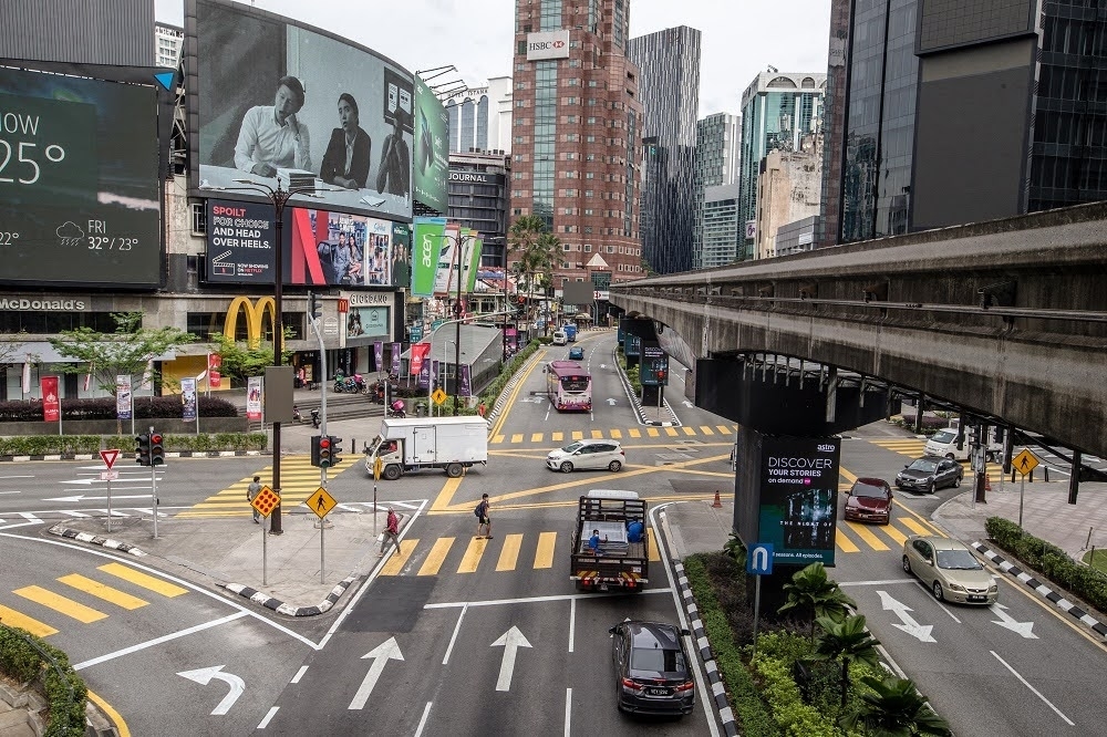 Start accumulating your retirement funds with PRS via Versa now More and more Malaysians are finding they have to work past the official retirement age as the cost of living keeps rising. — Picture by Firdaus Latif