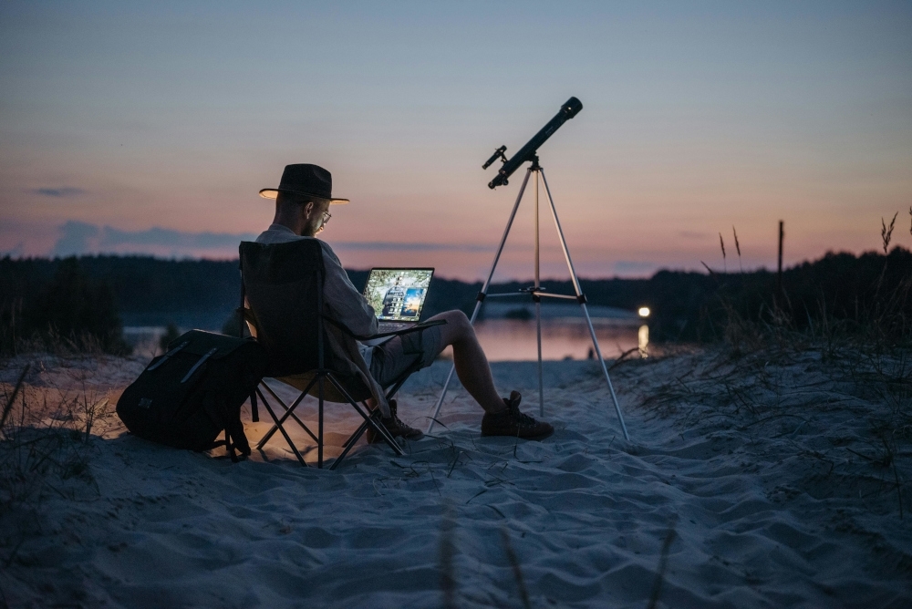 Lifestyle Malaysia’s allure for foreign digital nomads: RM87.9m in annual spending driven by fast internet, affordable lifestyle Lifestyle According to figures obtained from Malaysia Digital Economy Corporation (MDEC), there are now 1,120 foreign digital nomads in the country under Malaysia’s DE Rantau Programme. — Picture from pexels.com