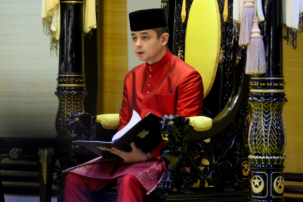 Pahang palace: No truth to April royal wedding rumour involving crown prince Tengku Hassanal as claimed by woman on Instagram The Pahang palace today denied a viral post regarding a royal wedding involving the Crown Prince of Pahang, Tengku Hassanal Ibrahim Alam Shah, and a woman, which was allegedly set to take place in April next year. — Bernama pic