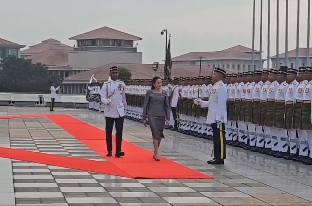 Thai PM accorded official welcome at Perdana Putra on maiden Malaysia ...