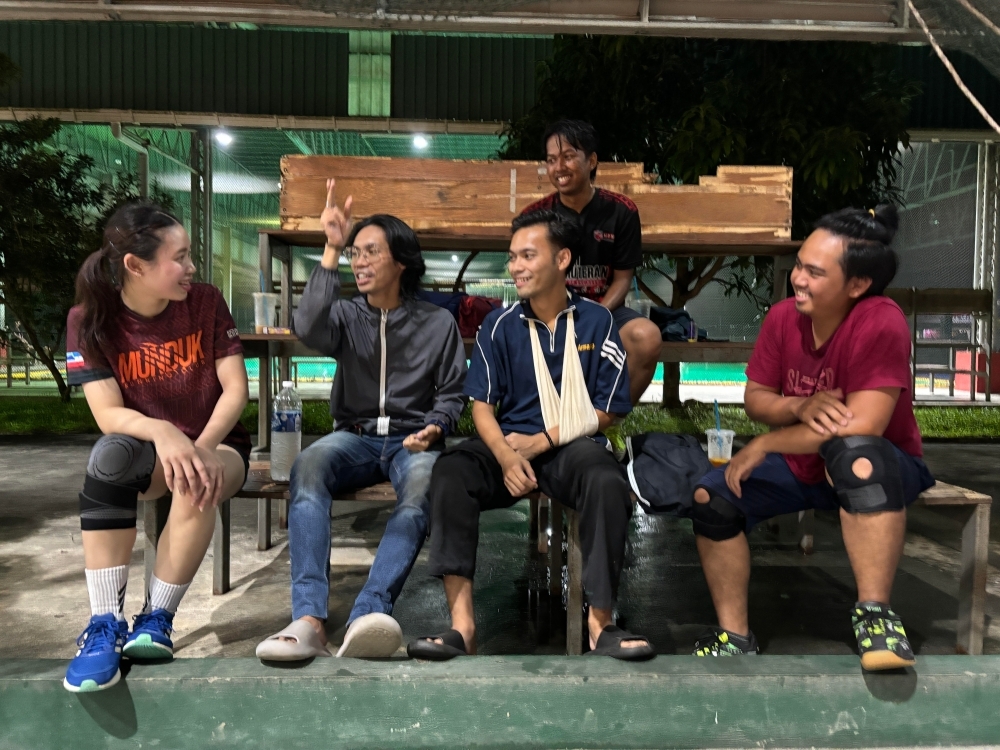 It’s not broken, it’s Sabahan: How Malay became the lingua franca in this east Malaysian state Sabah Malay is different from the standard Bahasa Melayu spoken in the peninsula but ties the locals together despite their diverse tribes and ethnicities. — Picture by Julia Chan