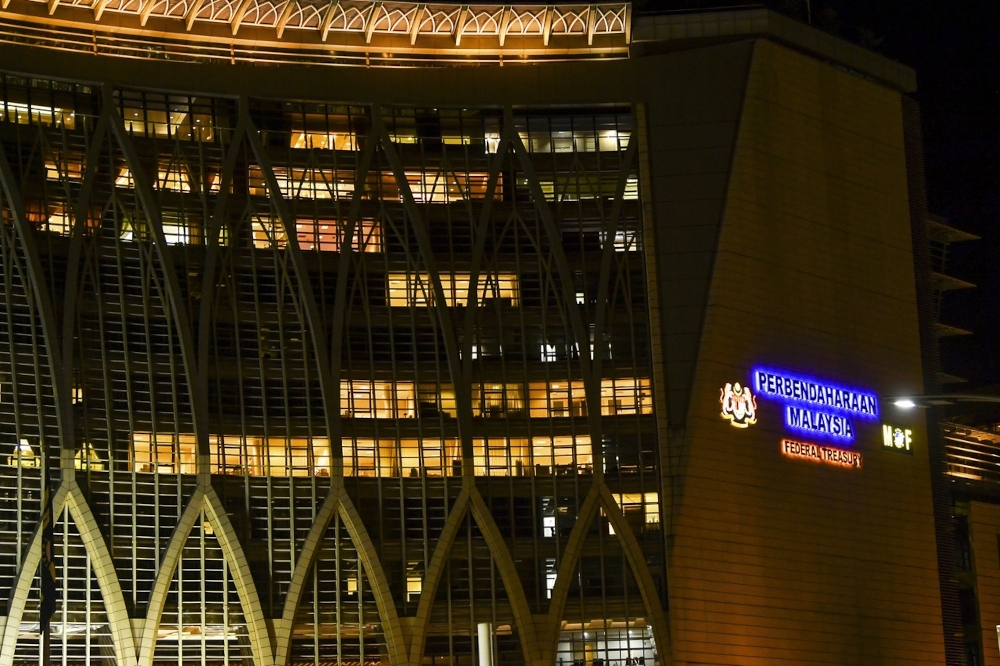 Finance Ministry: No plans for GST as RM476.1m collected from low-value goods tax, RM1.6b from digital service tax in 2024 The Ministry of Finance said it has no plans to reintroduce GST. — Bernama pic