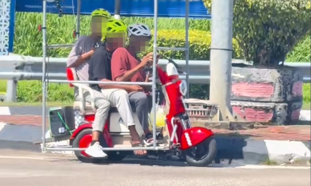 YouTuber to face Melaka cops after viral clip shows him riding altered micromobility bike with passengers The video showed a man riding the altered vehicle with two male pillion passengers at the Lee Rubber traffic lights along the Alor Gajah-Melaka Tengah-Jasin (AMJ) Highway.