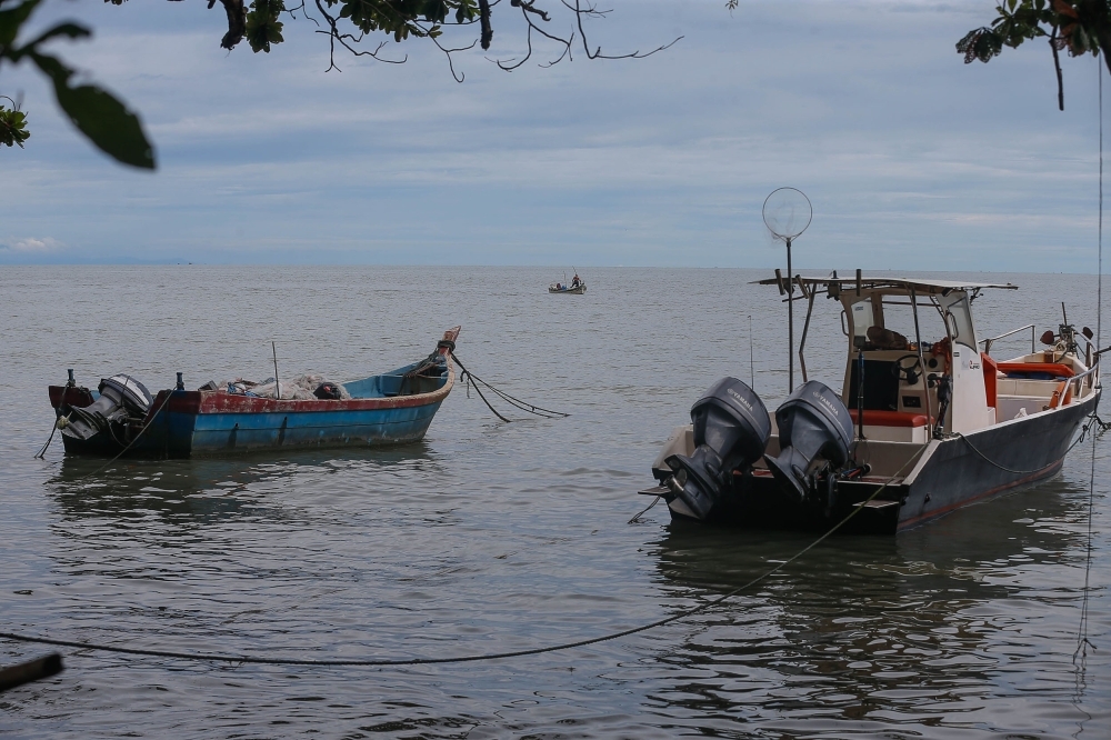 Watchdog raps Penang Fisheries Dept, urges disciplinary action over trawler zone breaches File picture of fishing boats in Penang. The Enforcement Agency Integrity Commission (EAIC) has found that the Penang Department of Fisheries (DOF) failed to act against the intrusion of trawler boats from Zone B into Zone A waters. — Picture by Sayuti Zainudin