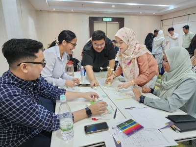 Perkeso and Pepper Labs partner to upskill unemployed graduates through Google Career Certificates Scholarships Participants collaborating during a team-building challenge to foster creativity, communication and leadership through Pepper Labs’ experiential learning training. — Pepper Labs x Perkeso pic