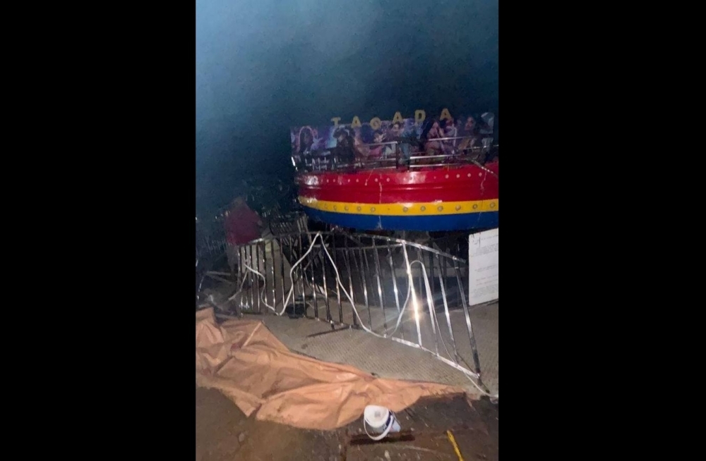 Amusement ride that injured three at Kuching Festival was never cleared for use, DOSH confirms The faulty tagada amusement ride, which injured three Kuching Festival visitors on August 2, did not have a valid certificate of fitness (CF) nor was it registered with the Department of Occupational Safety and Health (DOSH). — The Borneo Post pic