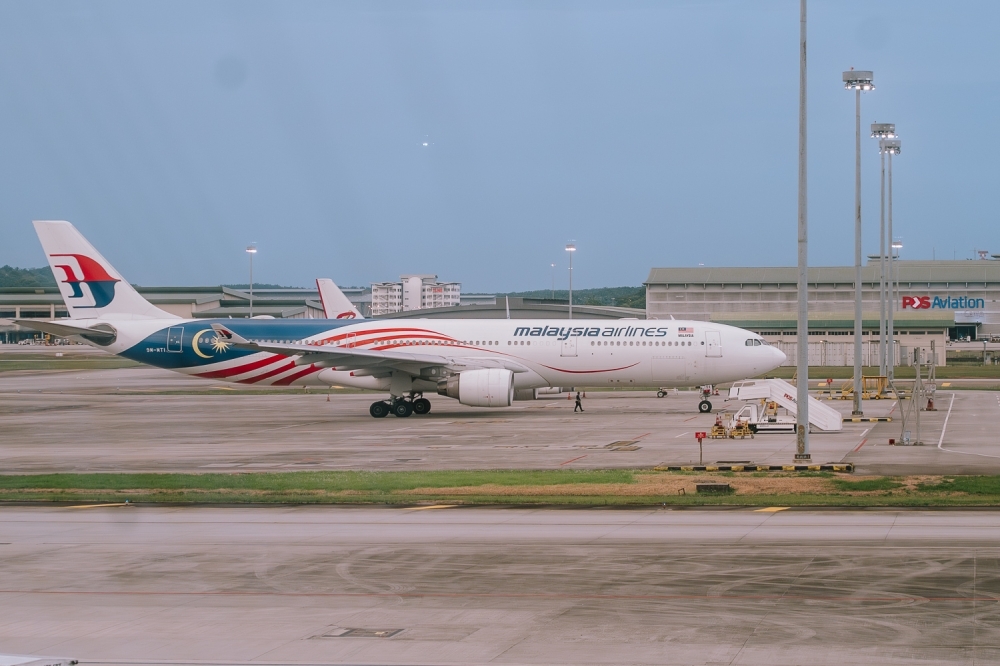 KLIA airspace to close August 26-31 for Merdeka; Malaysia Airlines retimes flights, urges passengers to arrive early Malaysia Airlines will retime its flights between August 26 and August 31, 2025, due to a temporary airspace closure around KL International Airport in conjunction with Malaysia’s 68th Merdeka celebration. — Picture by Raymond Manuel