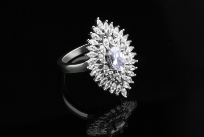 Diamond czar Maurice Tempelsman, Jackie O companion, dead at 95 Maurice Tempelsman acquired New York-based diamond jewelers Lazare Kaplan, propelling him onto New York's business and social scene, and quickly becoming one of the world's premier diamond merchants. — Pexels pic