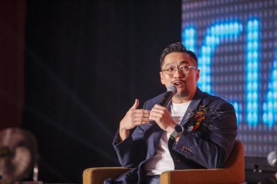 New Moda president Cyrus Chin pushes for longer terms and stronger platform for designers MODA's new president Cyrus Chin wants to make MODA the platform for local designers to shine and thrive. — Picture by Raymond Manuel.