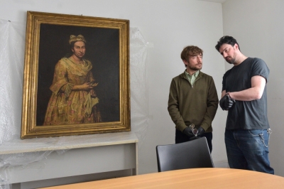Nazi-looted painting traced to Argentina after being spotted in real estate ad Visual arts teacher Ariel Bassano (L) stands next to a painting identified by Dutch newspaper AD as believed to be “Portrait of a Lady” by Italian baroque portraitist Giuseppe Ghislandi (1655?1743), allegedly stolen by the Nazis from a Dutch Jewish art collector, as it is displayed at the Public Prosecutor’s Office in Mar del Plata, Argentina, on September 3, 2025. — AFP pic