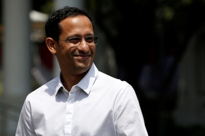 Indonesia detains former minister and Gojek co-founder Nadiem Makarim over RM515m scandal This file picture shows Nadiem Makarim, founder of the Indonesian ride-hailing and online payment firm Gojek at the Presidential Palace in Jakarta, Indonesia, October 21, 2019. — Reuters pic