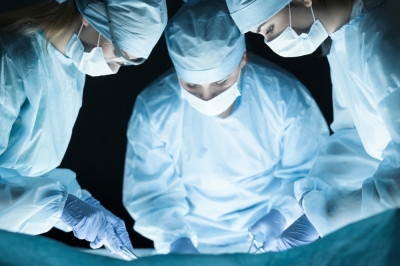 Doctor in UK leaves sedated patient mid-surgery for eight‑minute ‘naughty break’ with nurse An illustrative file photograph shows people preparing to perform surgery in an operating theatre. — Istock.com pic via AFP