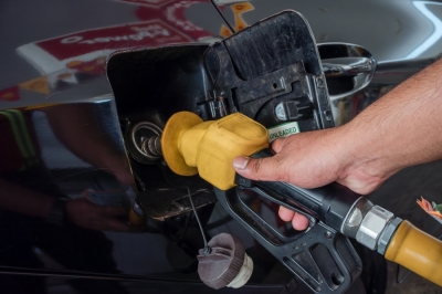 ‘Direct assault on health’: Fossil fuels harm health from cradle to grave, says report Pollution from fossil fuels such as oil, coal and gas has been linked to a vast range of health problems, including miscarriages, asthma, cancer, strokes, heart disease and more. — Picture by Raymond Manuel