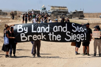 Britain to formally recognise Palestinian state today in landmark policy shift Israeli activists demonstrate along the border with the Gaza Strip calling for an end to the war between Israel and Hamas, in southern Israel September 19, 2025. — AFP pic