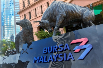 Bursa ends broadly higher, KLCI rises 1.04pc on tech and banking strength Shares on Bursa Malaysia finished broadly higher on Thursday, lifted by gains in the technology, healthcare and banking sectors. — Picture from X/Bernama