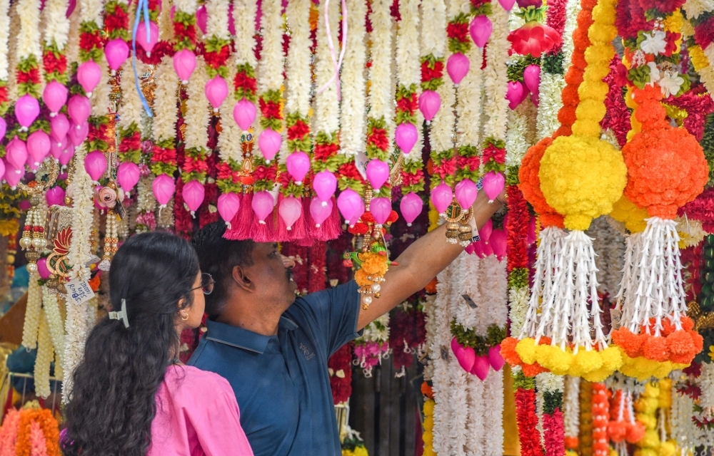 National-level Deepavali Madani open house 2025 to be held at KL Sentral on Oct 18 The National-Level Deepavali Madani Open House 2025 will be held at KL Sentral, Kuala Lumpur on Oct 18, targeting an attendance of more than 5,000 visitors. — Bernama pic