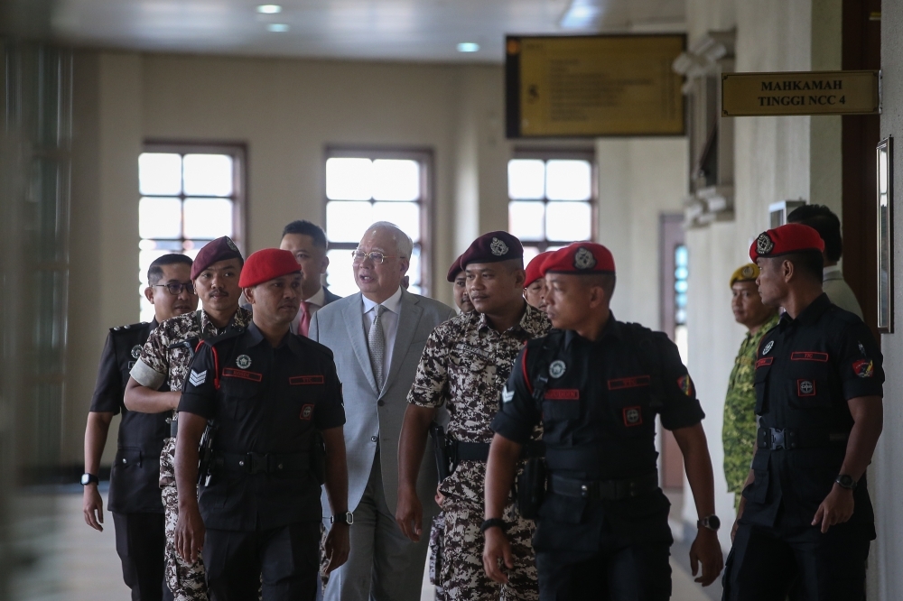 Najib should ‘walk free’ since his 1MDB story backed by Saudi donation letters, his lawyer tells court