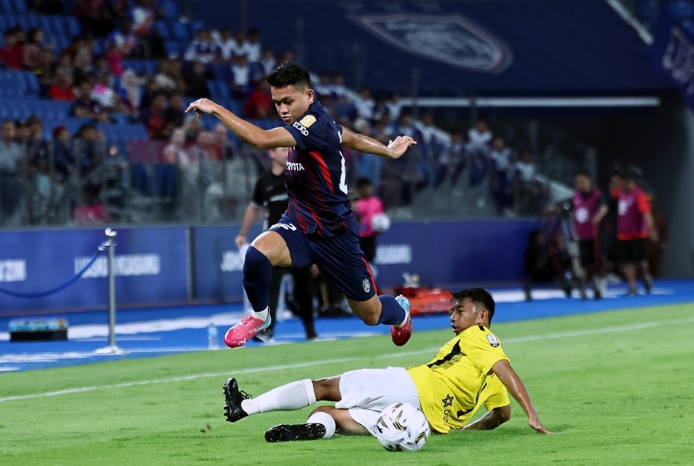 Super League: JDT crush DPMM 10-0 to stay perfect as Kuching City, Penang settle for draw