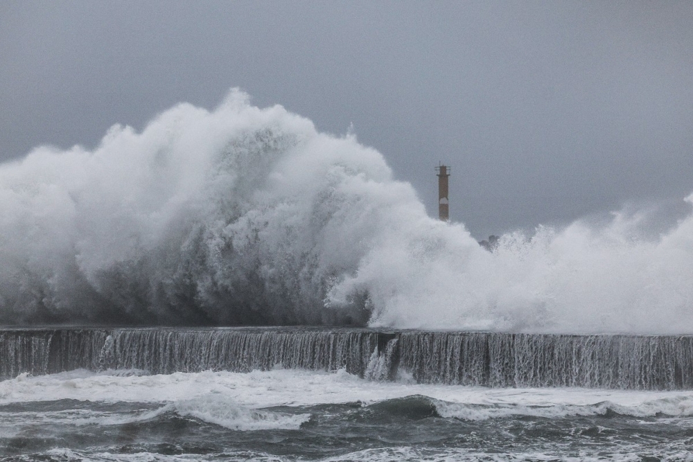 MetMalaysia warns Sabah, coastal areas of strong winds, rough seas as tropical storm Fung-Wong nears South China Sea Strong waves crash against the sea wall in Yilan in Taiwan on November 11, 2025, as Typhoon Fung-Wong approaches. — AFP pic