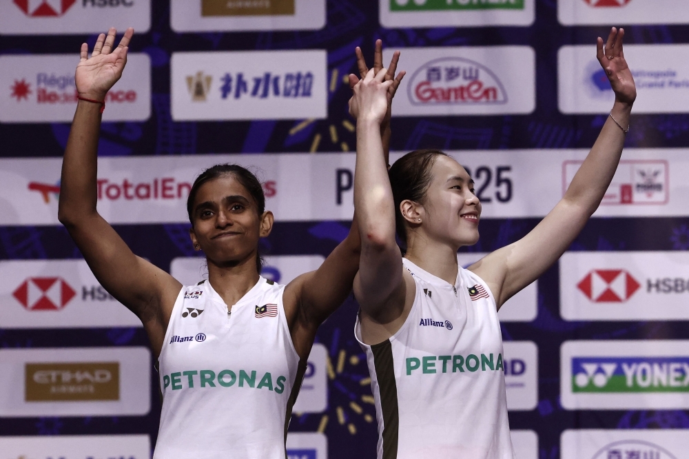 Pearly-Thinaah claim third title of the year with hard-fought win at Japan Masters The world’s second-ranked pair won their first title this year at Thailand Open in May, followed by Arctic Open in Vantaa, Finland, last month. — AFP pic