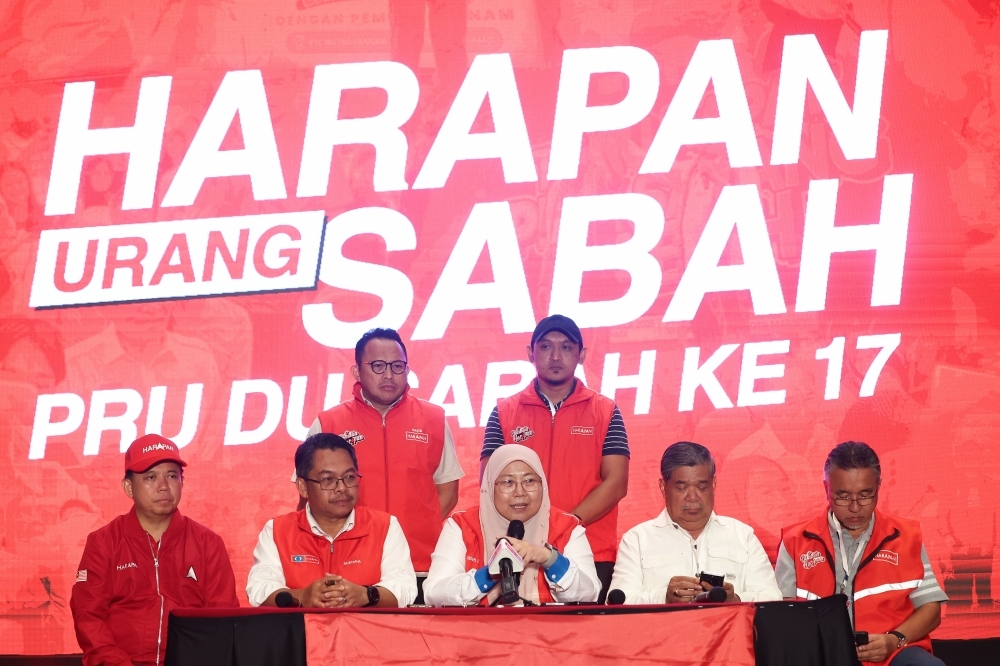 Pakatan Harapan claims enough seats to join Sabah govt, final talks with GRS underway, says Fuziah Pakatan Harapan (PH) is discussing the formation of a new state government with Gabungan Rakyat Sabah (GRS), PKR secretary-general Datuk Dr Fuziah Salleh said tonight. — Bernama pic