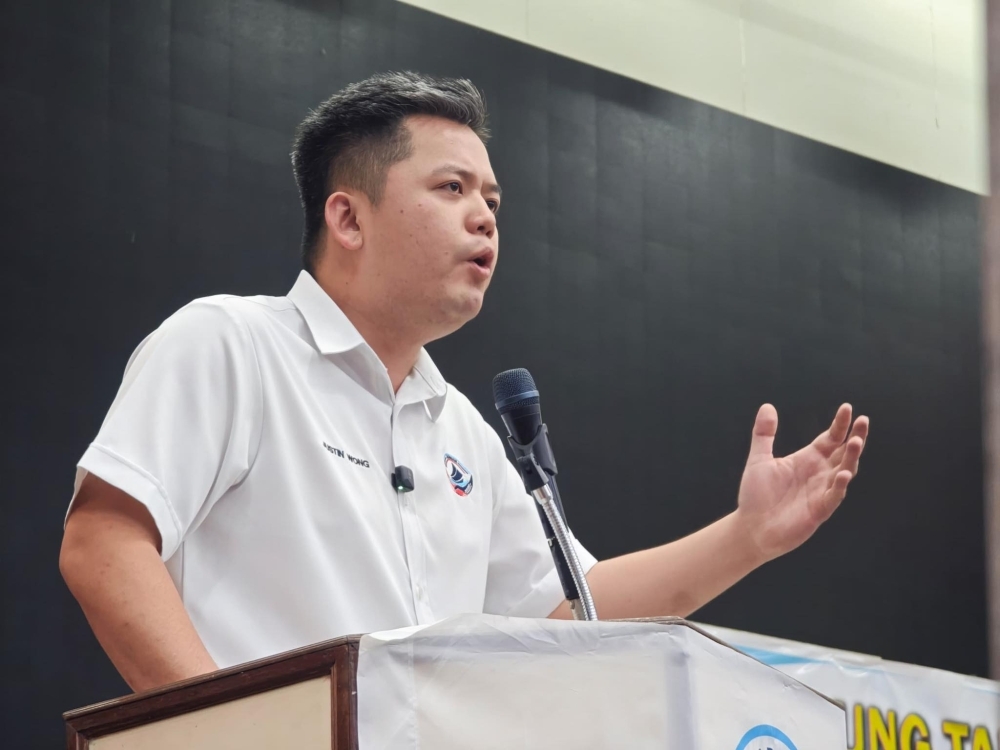 Warisan dismisses claims of Peninsular push, says party staying focused on Sabah The Sri Tanjong Assemblyman said Warisan’s main priority now is to carry out its responsibilities and serve the people in the state. — Daily Express pic