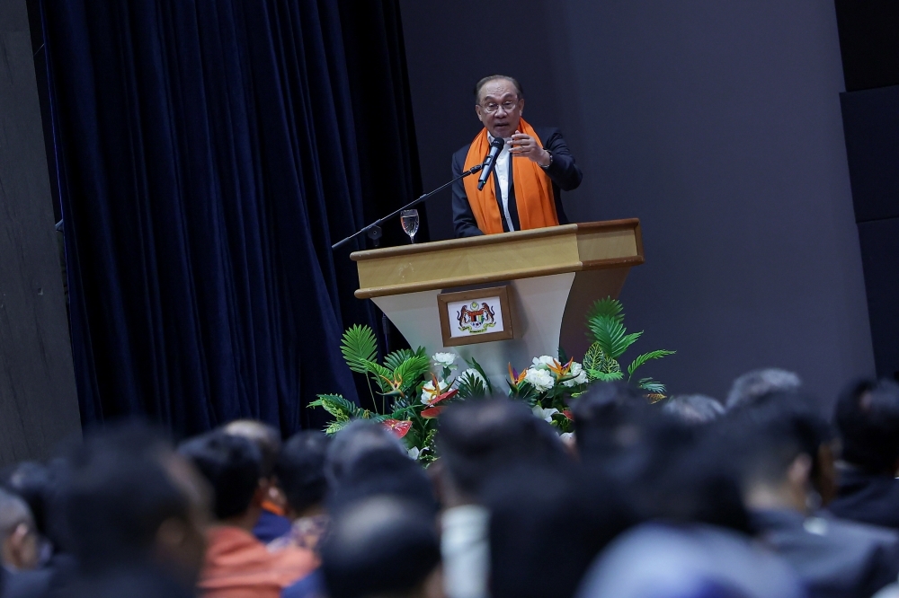 Anwar acknowledges Sabahans’ anger over poor infrastructure, vows tighter oversight of state projects Prime Minister Datuk Seri Anwar Ibrahim said the government acknowledges the frustrations of the people in Sabah over persistent infrastructure shortcomings in the state. — Bernama pic