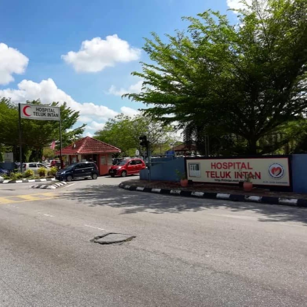 Teluk Intan Hospital clarifies ‘missing baby’ rumour, confirms it was only a drill Teluk Intan Hospital (HTI) today clarified that there was no incident of a baby going missing at the facility, dismissing social media claims. — Picture via Facebook/Hospital Teluk Intan