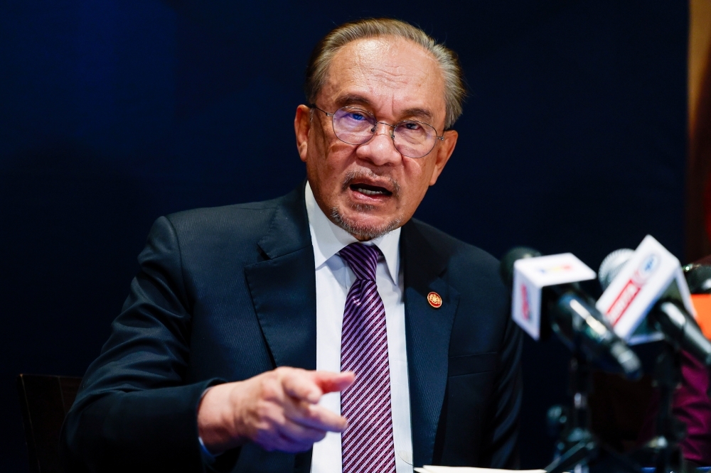 ‘Real transformation is under way’: Anwar pledges inclusive development for Sarawak under Madani govt Prime Minister Datuk Seri Anwar Ibrahim said full commitment was also being given to the implementation of the Malaysia Agreement 1963 (MA63), in addition to fair management of oil and gas resources to ensure that economic benefits were channelled directly to the people. — Bernama pic
