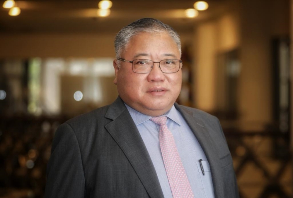 Malaysia connected to 126 cities worldwide via over 3,300 weekly flights, says tourism minister Malaysia now has direct flight connectivity to 126 cities across 37 countries and regions, with more than 3,343 international flights bringing up to 674,000 passengers into 13 gateway cities each week, said Minister of Tourism, Arts and Culture Datuk Seri Tiong King Sing. — The Borneo Post pic