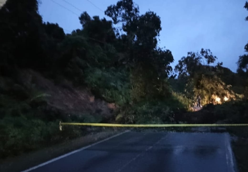 Heavy rain triggers landslide, cutting off village access in Bekenu The Fire and Rescue Department said the landslide created a large obstruction estimated at about 30 feet high. — The Borneo Post pic