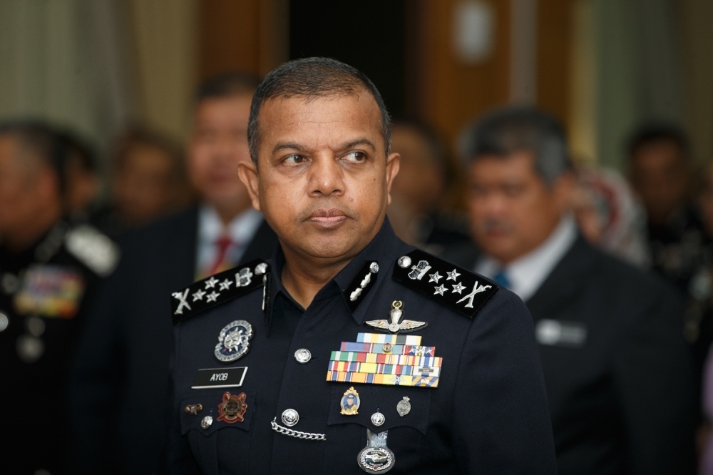 Police keeping an eye on extremist groups exploiting religion for national security Deputy Inspector-General of Police Tan Sri Ayob Khan Mydin Pitchay said the Special Branch’s success in detecting and launching large-scale operations against Jemaah Islamiyah (JI) under the Internal Security Act 1960 (ISA) since December 2001 thwarted the group’s violent plans in Malaysia. — Picture by Raymond Manuel