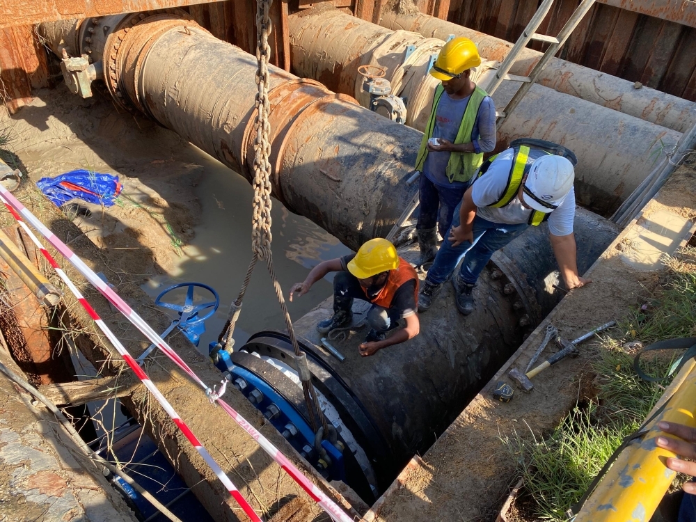 No more water cuts? Penang looks to upgrade pipelines without disrupting supply The Penang Water Supply Corporation (PBAPP) plans to test a new pipe method to keep water flowing during big repairs. — Picture by Opalyn Mok