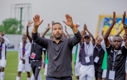 APR FC head coach Adil Mohammed applauds the club’s players after the match. US Monastir eliminated the army side after beating them 3-0 in the second leg in Tunisia on Sunday. / Photo: Courtesy