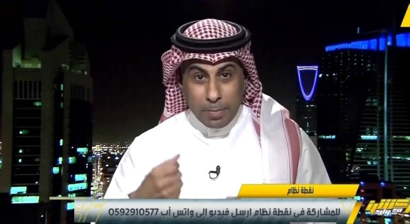 بالفيديو.. العنزي يسخر من حكم مباراة النصر والخليج بهذا التعليق!