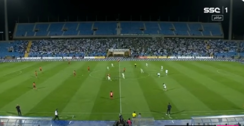 تحديث مستمر لأحداث مباراة "الرياض 0 - الأهلي 0 " في الدوري