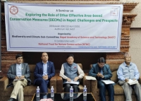 Des experts participent à un séminaire d'une journée sur les OECM organisé par la NAST à Katmandou. Photo : THT