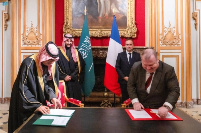 خطة تنفيذية للتعاون العسكري بين المملكة وفرنسا - جريدة المدينة