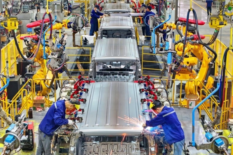 صورة نمو صناعة السيارات في الصين يسجل اعلى معدل في الصناعات التحويلية