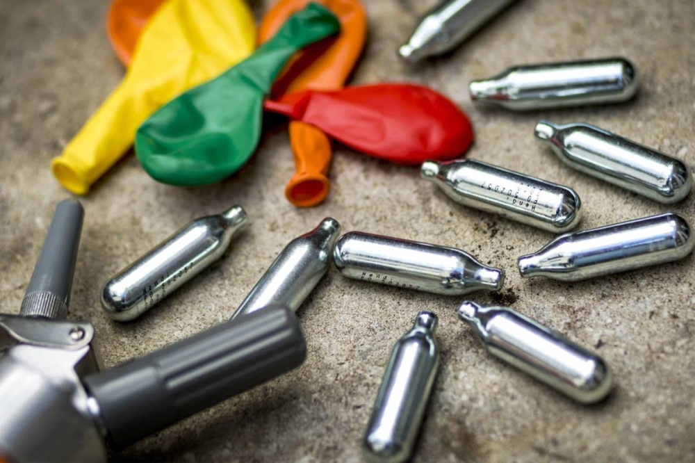 غاز الضحك (وكالات).