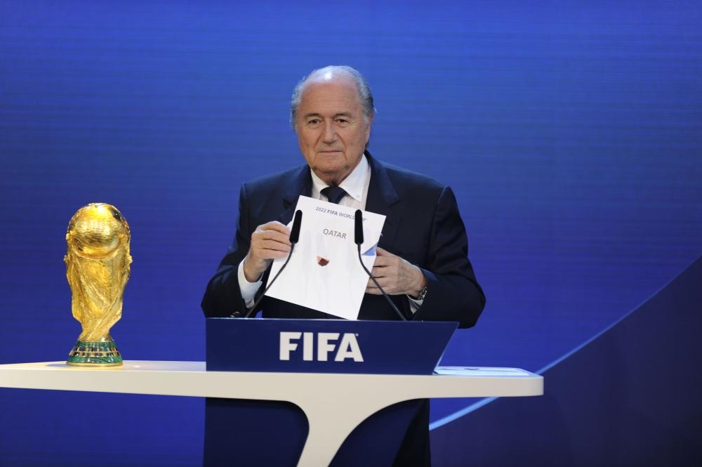 رشى بالملايين لأعضاء فيفا ومطالب بحرمان الدوحة تنظيم كأس العالم 2022