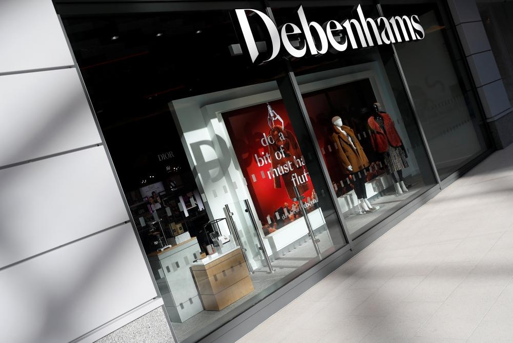 دبنهامز تعتزم إغلاق 50 متجراً في بريطانيا