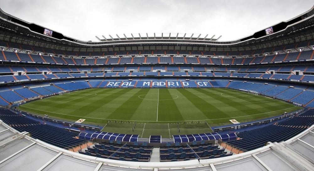 ريال مدريد محروم شهراً من اللعب على ملعبه
