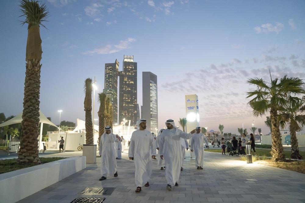 محمد بن زايد: اهتمام أبوظبي بالمشاريع السياحية أولوية لدفع عجلة التنمية الشاملة