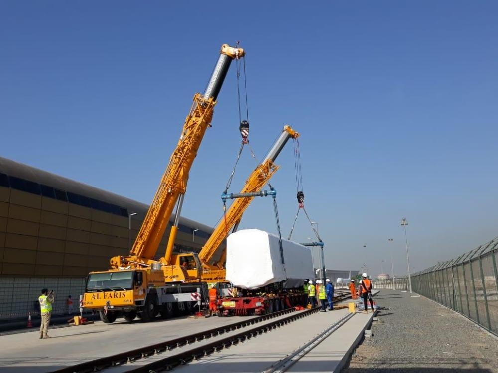 لتحسين الخدمة وزيادة القدرة الاستيعابية .. وصول أول قطارات مترو دبي الجديدة